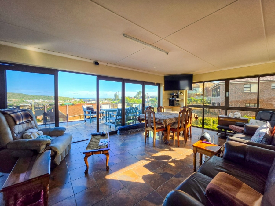 4 Bedroom Property for Sale in Stilbaai Wes Western Cape